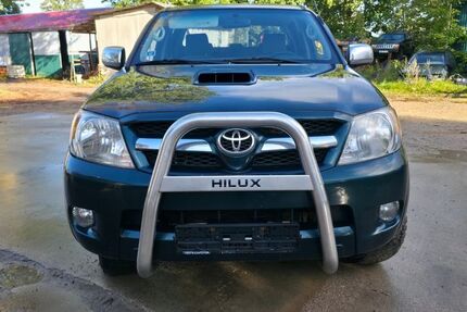 Toyota Hilux 324.568 km 9.299 € hamburg 20539