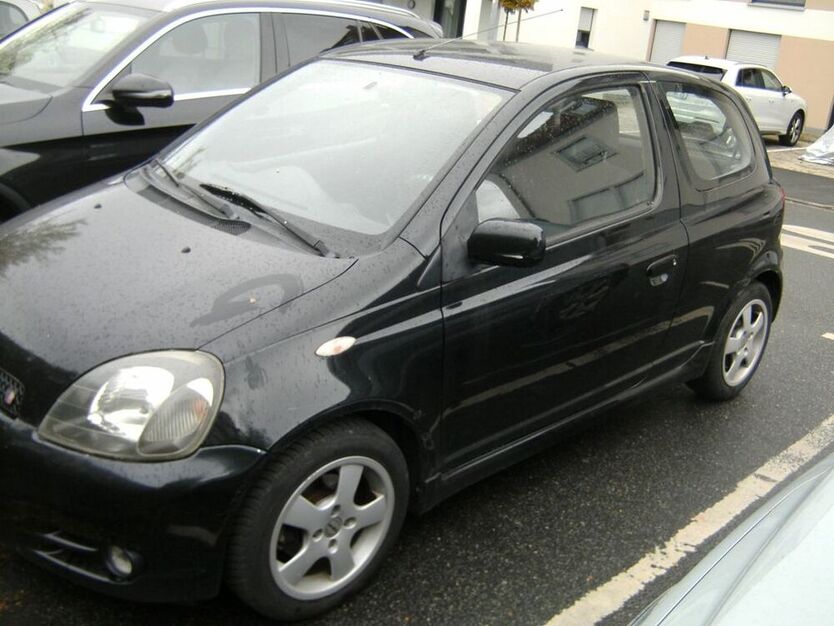 Yaris