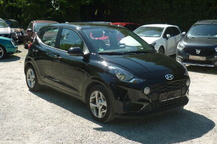 Hyundai i10 32.530 km 13.990 &euro; Estenfeld bei Würzburg 97230