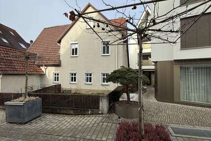 Haus Metzingen - 6 Zimmer, 142 m&sup2;, 1.325&euro; | Angebot:25304480