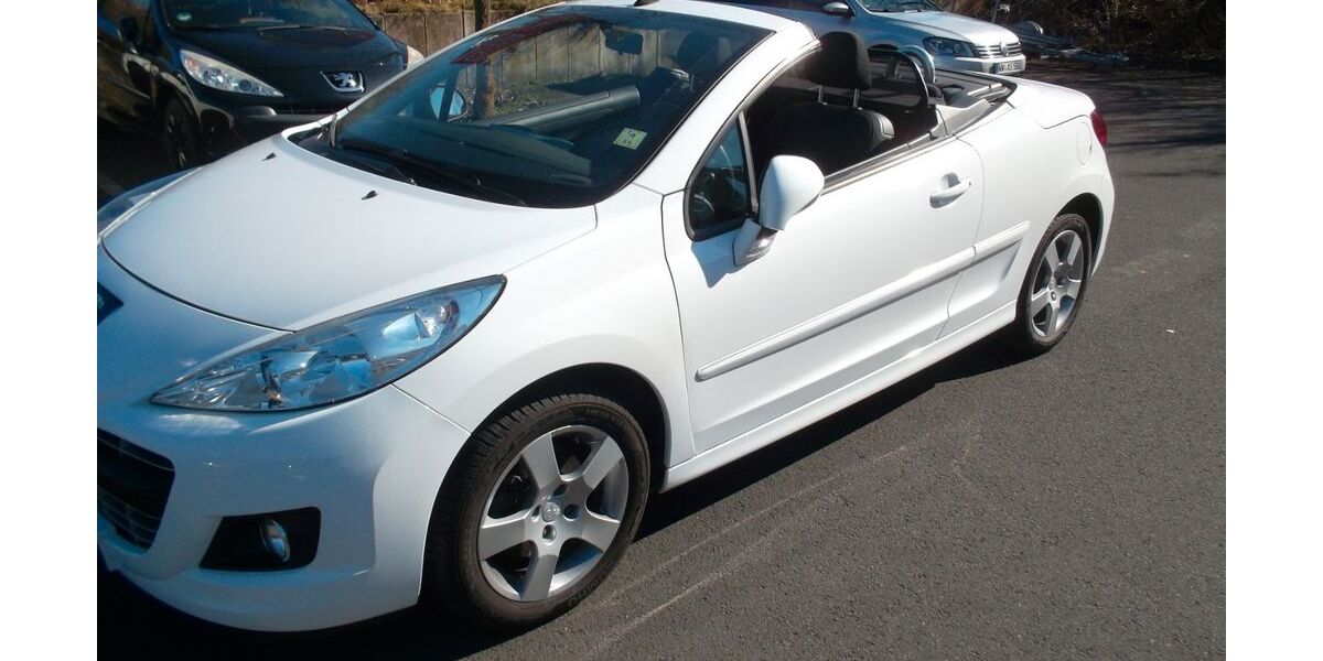 Peugeot 207 80.500 km 7.950 &euro; Ransbach Baumbach 56235