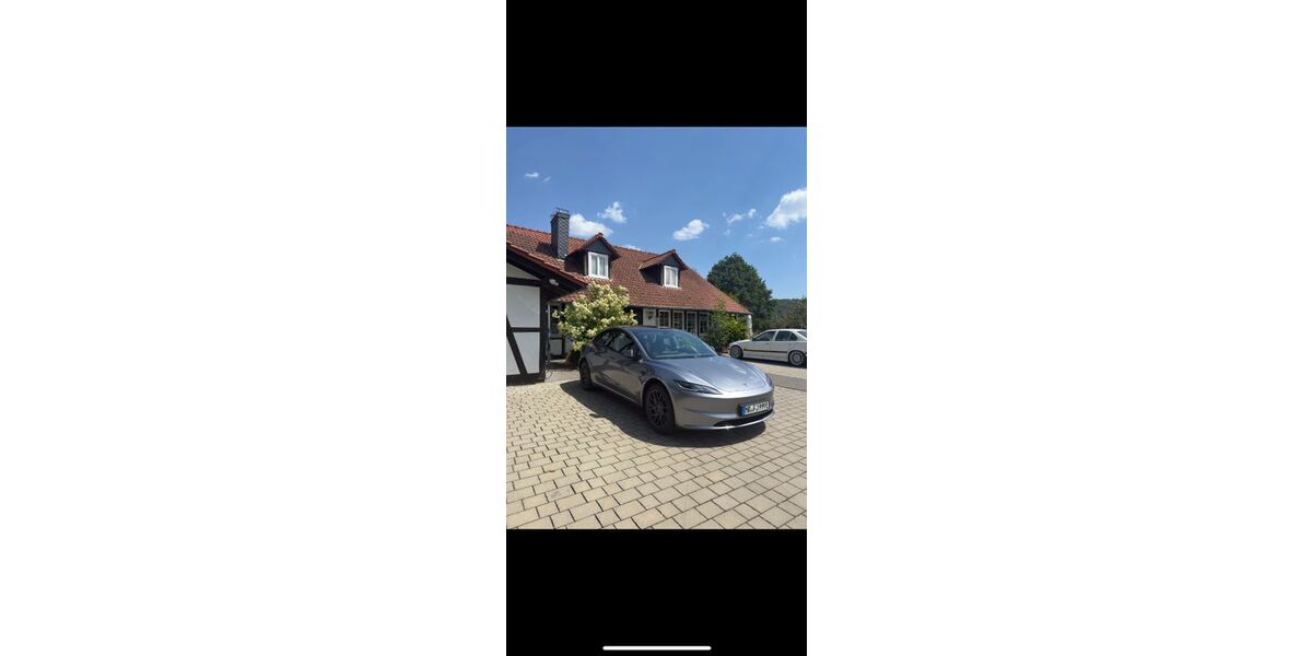 Tesla Model 3 17.400 km 48.500 &euro; Lahntal 35094