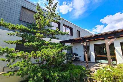 Haus zum Mieten in Viernheim 2.200 € 198 m² 5 zimmer