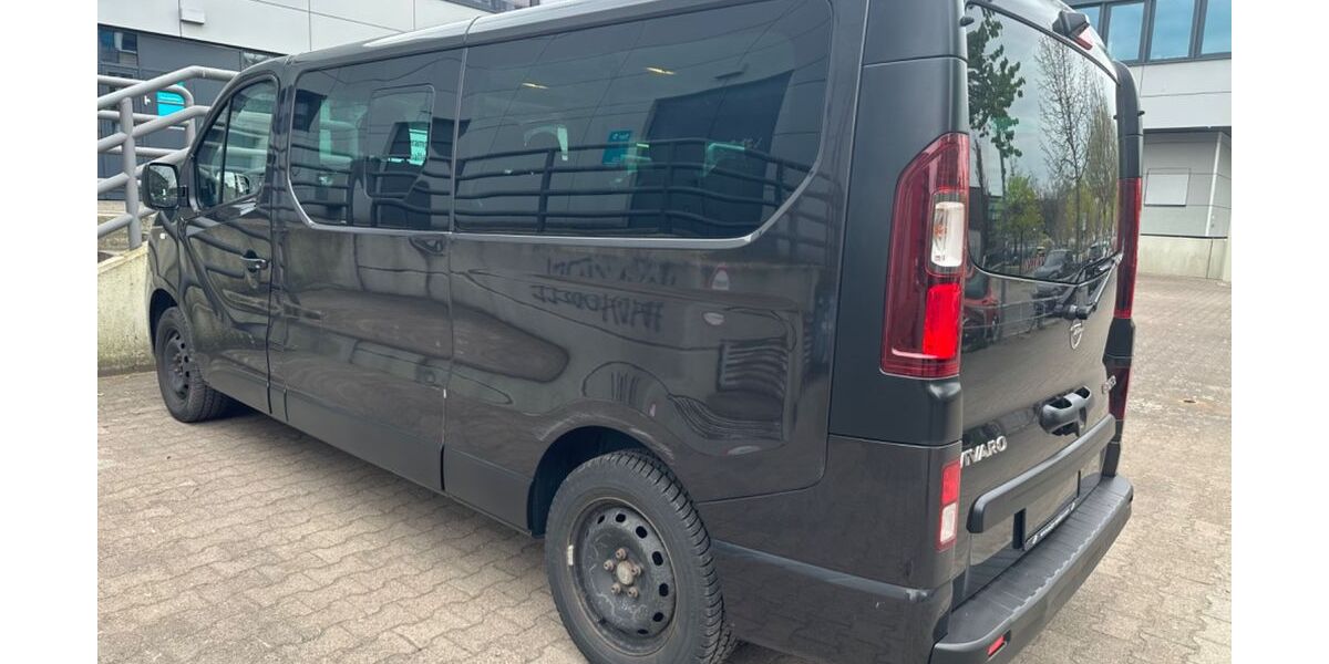 Opel Vivaro 141.544 km 13.980 &euro; Berlin 13353