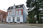 Historisches, gepflegtes Wohn- und Geschäftshaus über drei Etagen in 25709 Marne zu verkaufen. - Mehrfamilienhaus, Wohnhaus Marne | Angebot:14727424