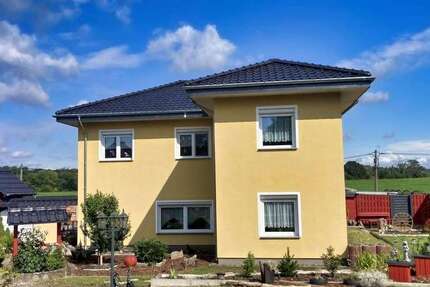 Haus Schwedt - 8 Zimmer, 210 m&sup2;, 333.000&euro; | Angebot:25200050