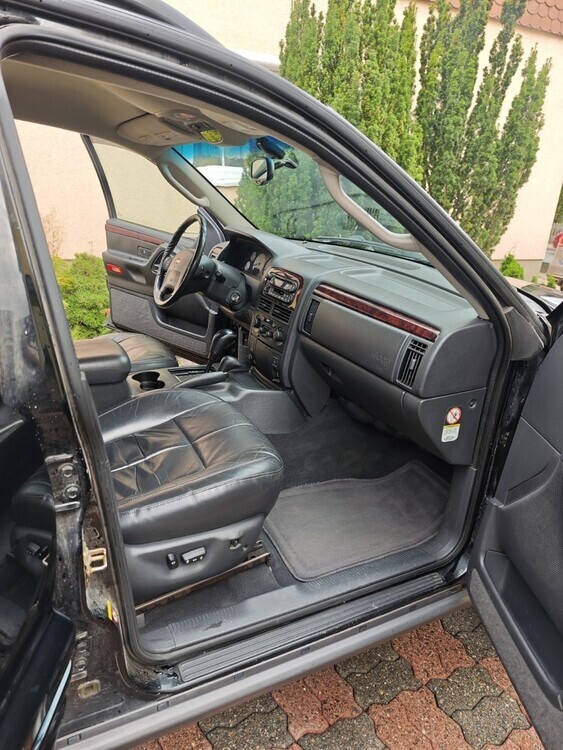 Grand Cherokee