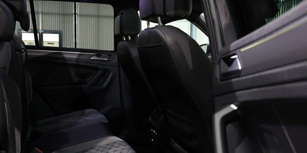VW Tiguan 1.4 TSI DSG e-HYBRID R-LINE SPORT BLACK 87.000 km 31.991 &euro; Hamm 59077