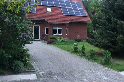 Haus Achim - 6 Zimmer, 168 m&sup2;, 1.900&euro; | Angebot:23623258