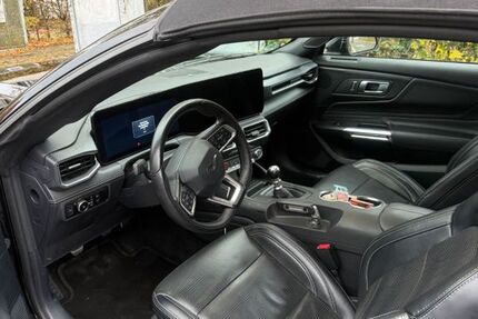 Ford Mustang 33.000 km 49.990 &euro; köln 50859