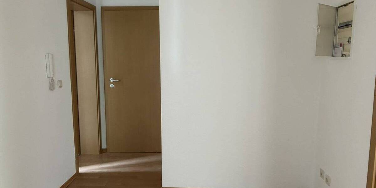 Etagenwohnung Zwickau Eckersbach - 3 Zimmer, 65 m&sup2;, 460&euro; | Angebot:26696130