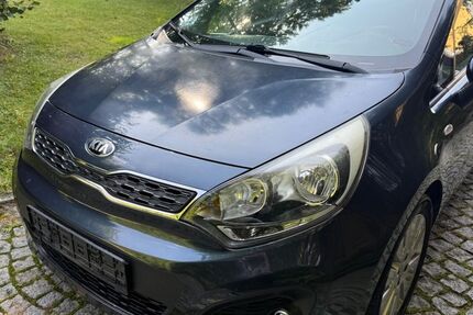 Kia Rio 142.023 km 5.900 € Pirk 92712