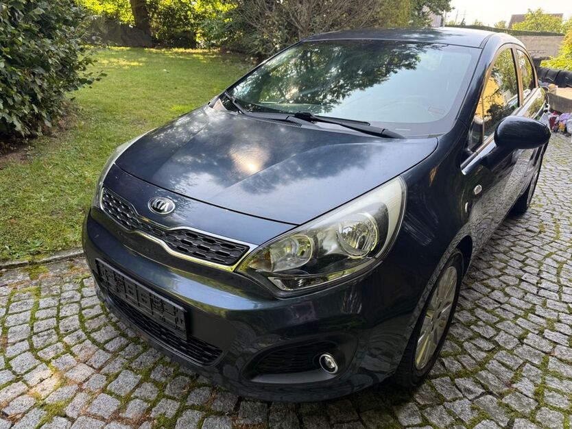 Kia Rio 142.023 km 5.900 € Pirk 92712