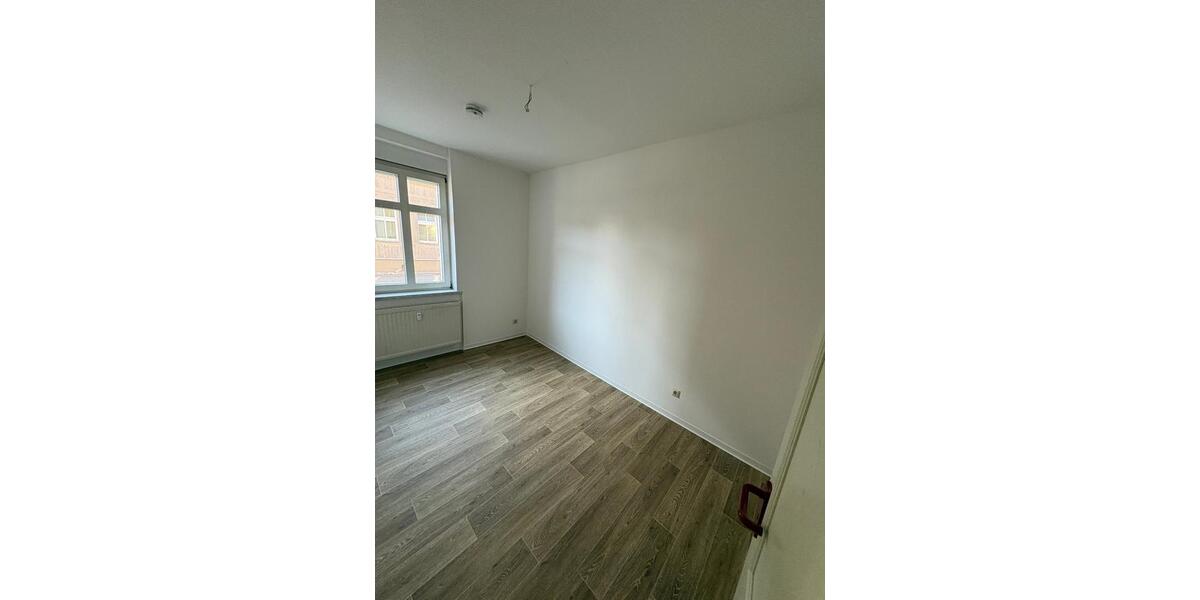 Erdgeschoßwohnung Niemegk - 3 Zimmer, 66 m&sup2;, 530&euro; | Angebot:26132971