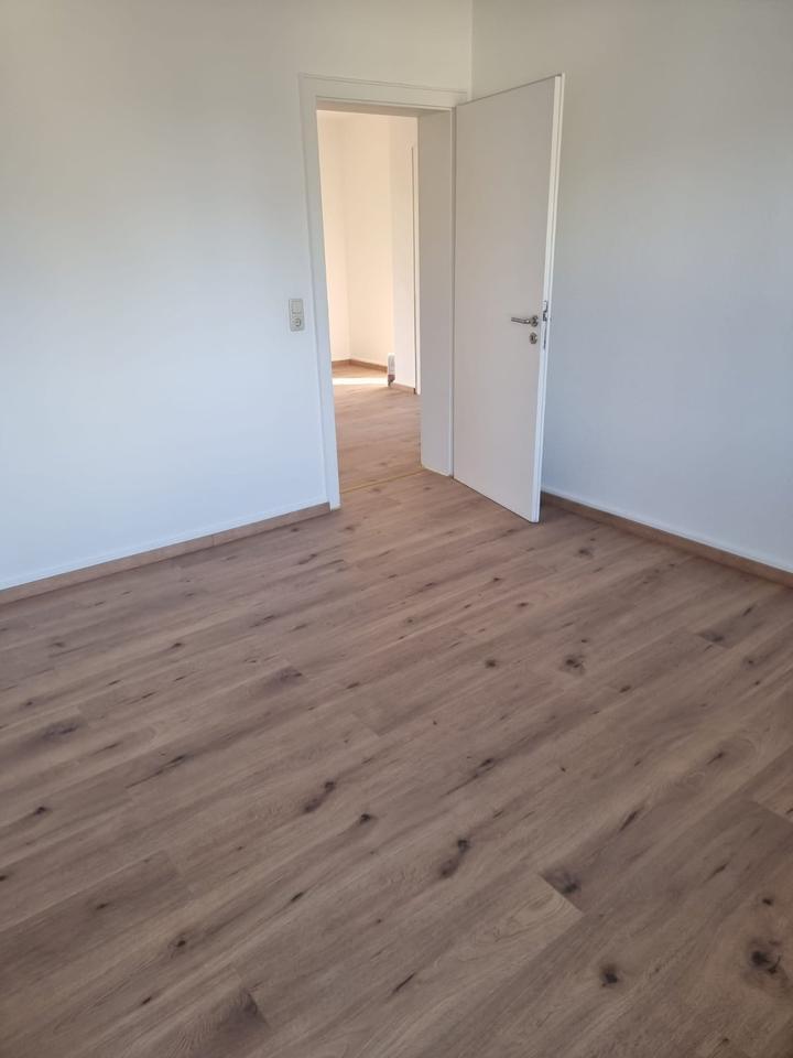 Renovierte 2,5-Zimmer Wohnung inkl. EBK und Balkon