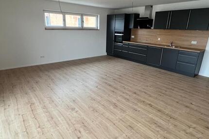 Wohnung Tiefenbach - 3 Zimmer, 96 m&sup2;, 1.100&euro; | Angebot:26632575