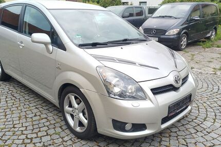 Toyota Corolla Verso 287.000 km 1.699 &euro; Regensburg 93055