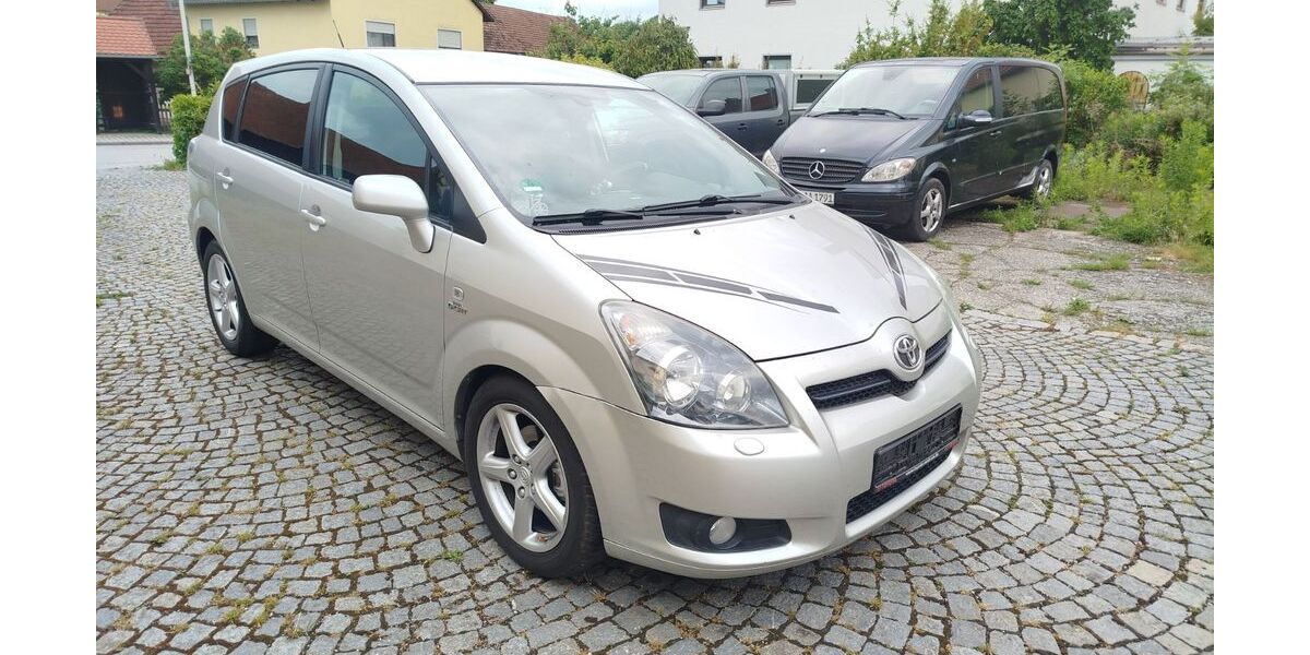 Toyota Corolla Verso 287.000 km 2.200 &euro; Regensburg 93055