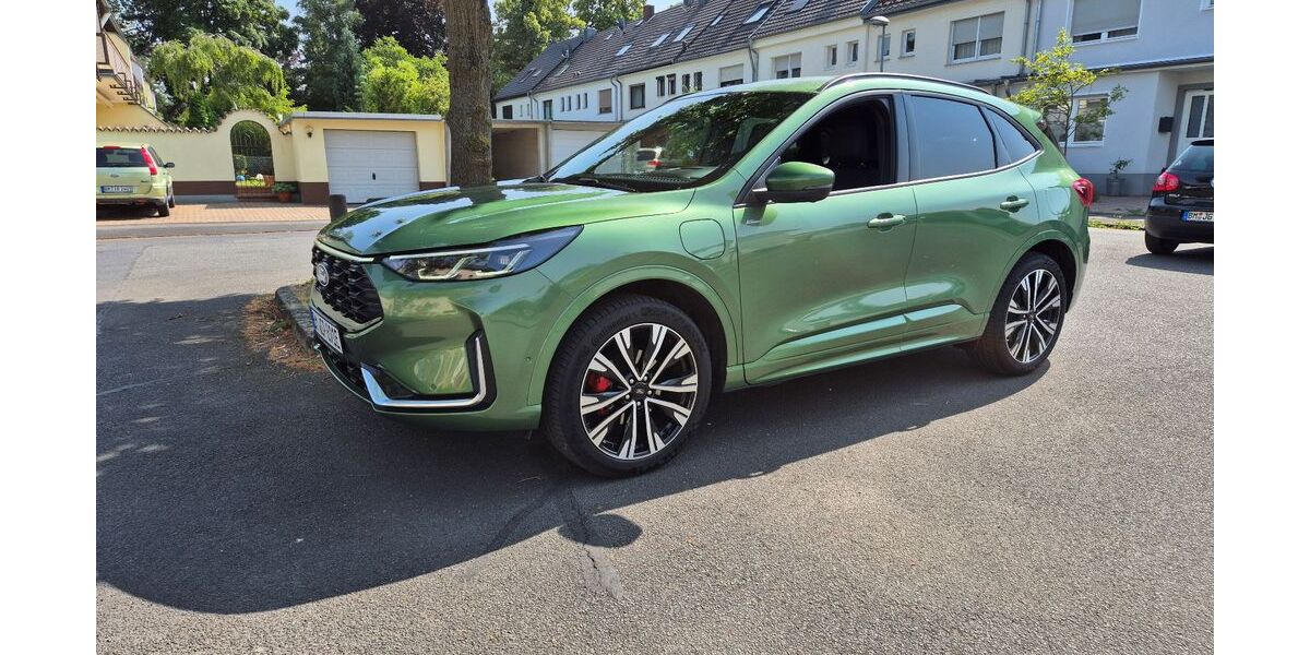 Ford Kuga 9.990 km 37.399 &euro; Brühl 50321