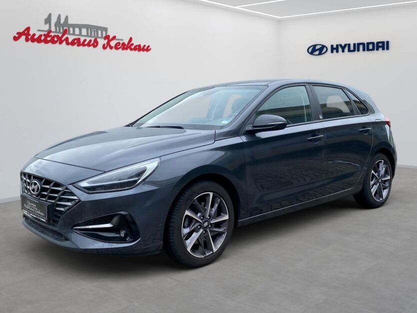 i30