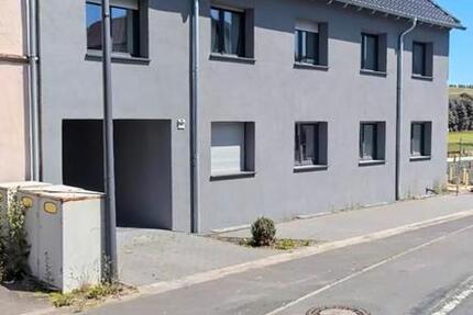 Haus Stadtkyll - 12 Zimmer, 300 m&sup2;, 240.000&euro; | Angebot:27233533