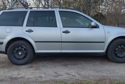 VW Golf 192.300 km 2.500 &euro; Drebkau 03116