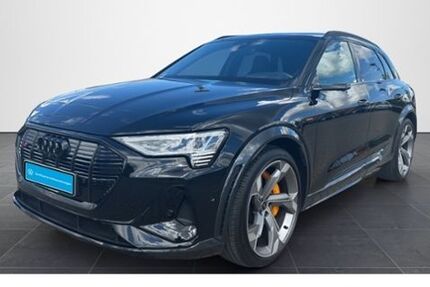 Audi e-tron 46.810 km 42.940 &euro; Blankenburg 38889