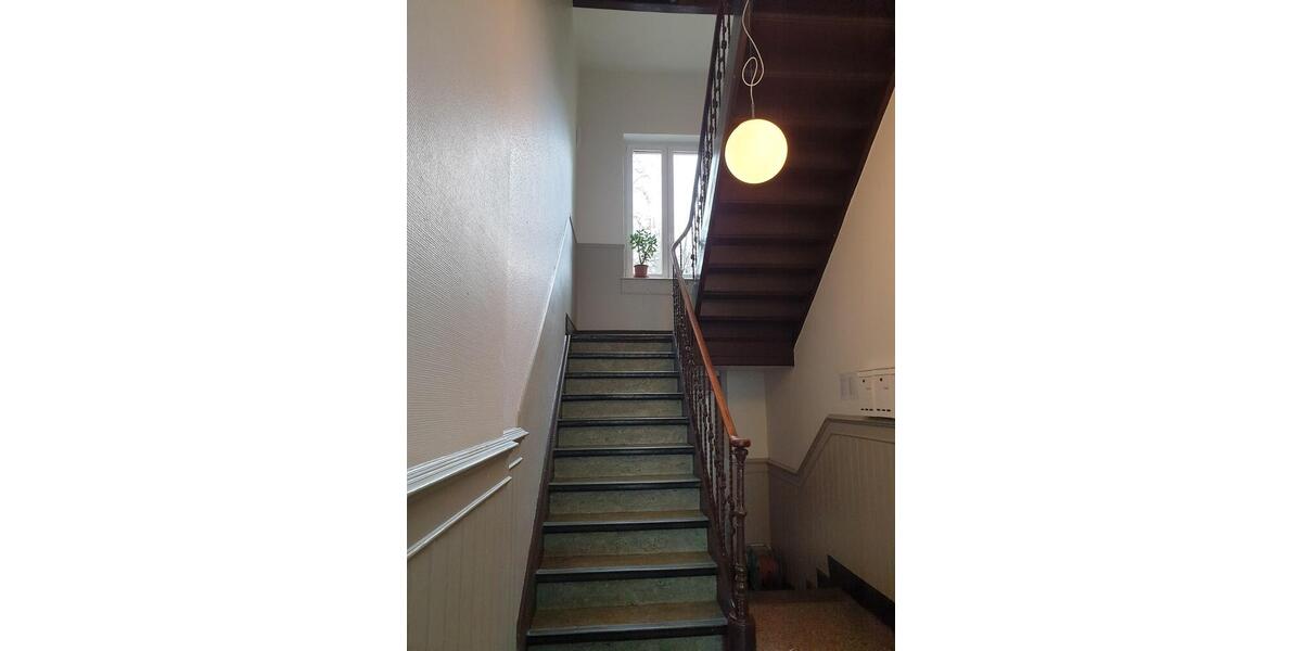 Dachgeschoßwohnung Frankfurt am Main Unterliederbach - 3.5 Zimmer, 74 m&sup2;, 1.240&euro; | Angebot:26611209