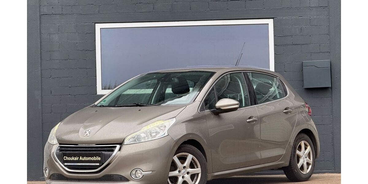 Peugeot 208 152.000 km 3.480 &euro; Lauda-Königshofen 97922