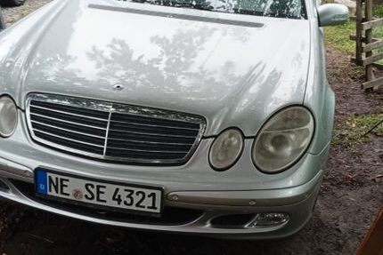Mercedes E 200