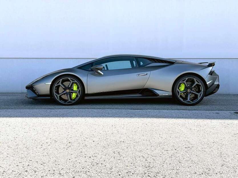 Lamborghini Huracán 6.850 km 332.000 € Passau 94032