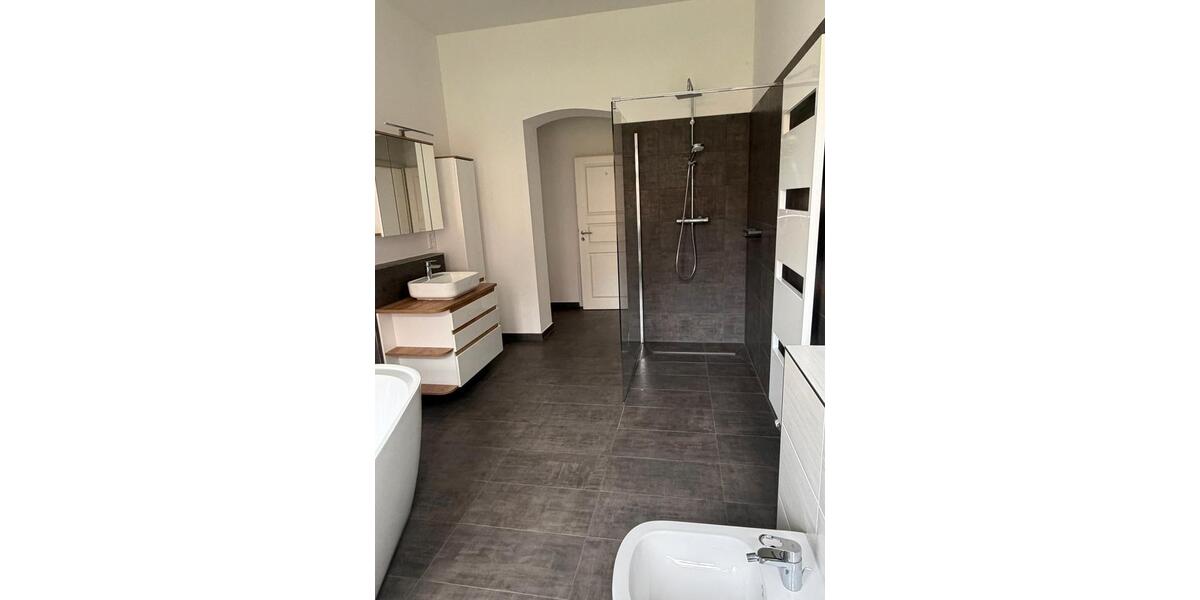 Hochparterre Neuruppin - 2 Zimmer, 91 m&sup2;, 997&euro; | Angebot:26534245