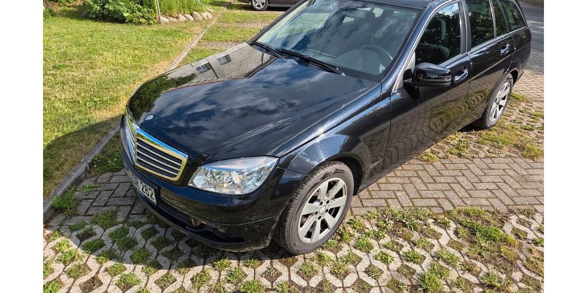 Mercedes-Benz C 220 309.000 km 4.500 &euro; Holthusen 19075