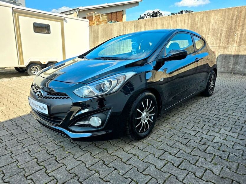 i30