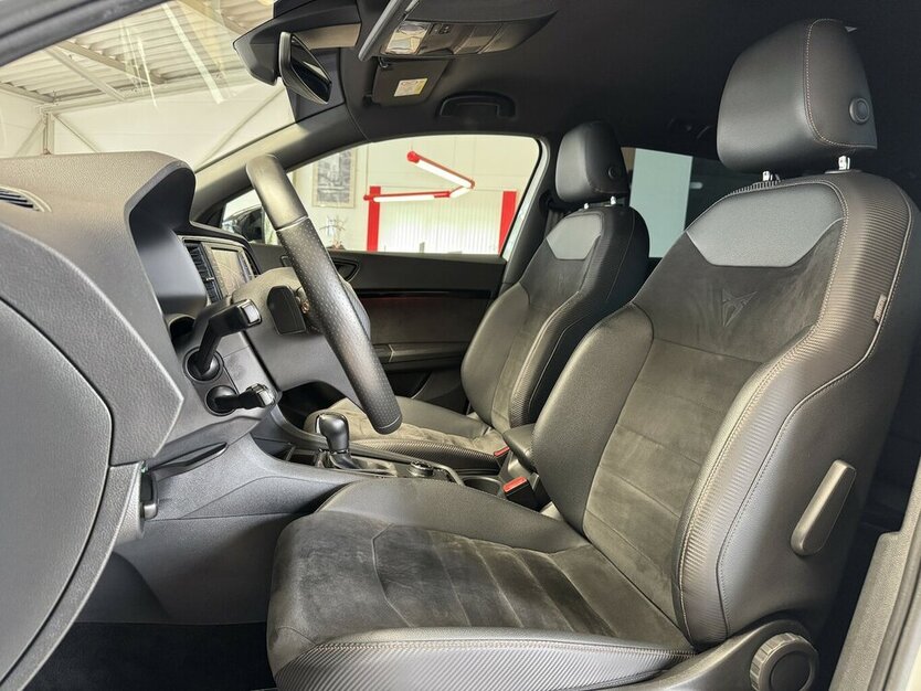 Cupra Ateca 4Drive /LED/Navi/Beats/Spur/360°/Ahk 69.951 km 26.490 € Leipzig 04347