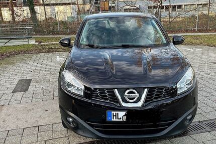Nissan Qashqai 66.700 km 10.300 € Lübeck 23560