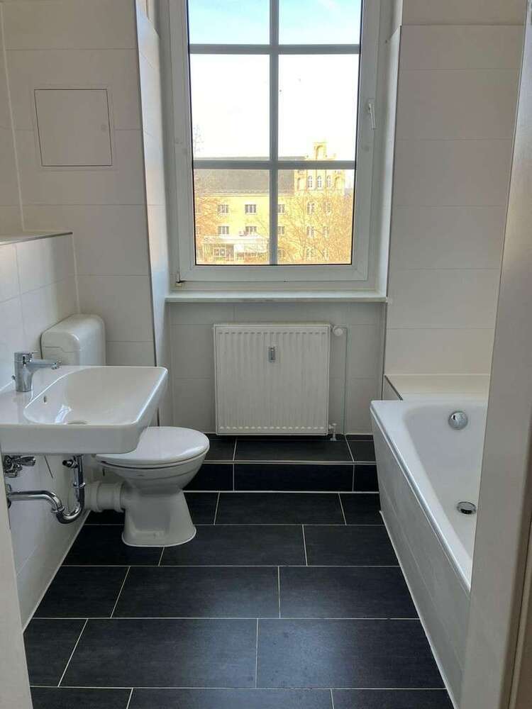 Wohnung zum Mieten in Naumburg 530 € 81.41 m²