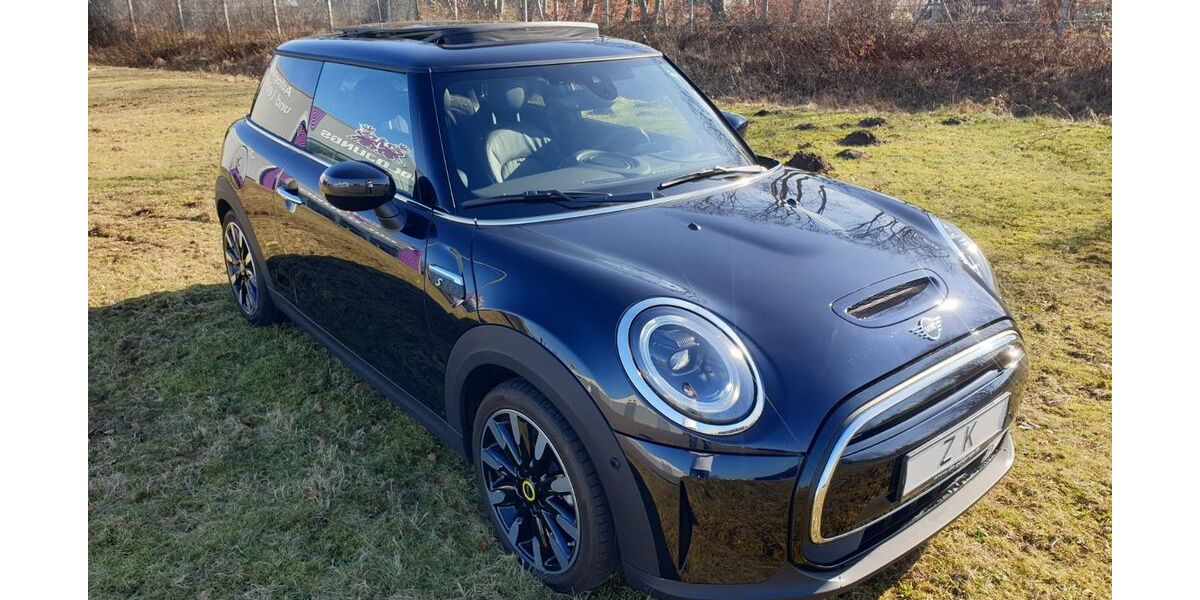 Mini Cooper SE 2.452 km 20.490 &euro; Neumünster 24536