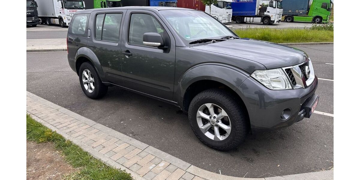 Nissan Pathfinder 78.040 km 16.850 &euro; Fürstenwalde 15517