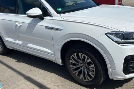 VW Touareg 96.000 km 38.100 &euro; Linkenheim-Hochstetten 76351
