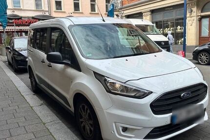 Ford Tourneo Connect 65.900 km 18.850 &euro; wiesbaden 65199
