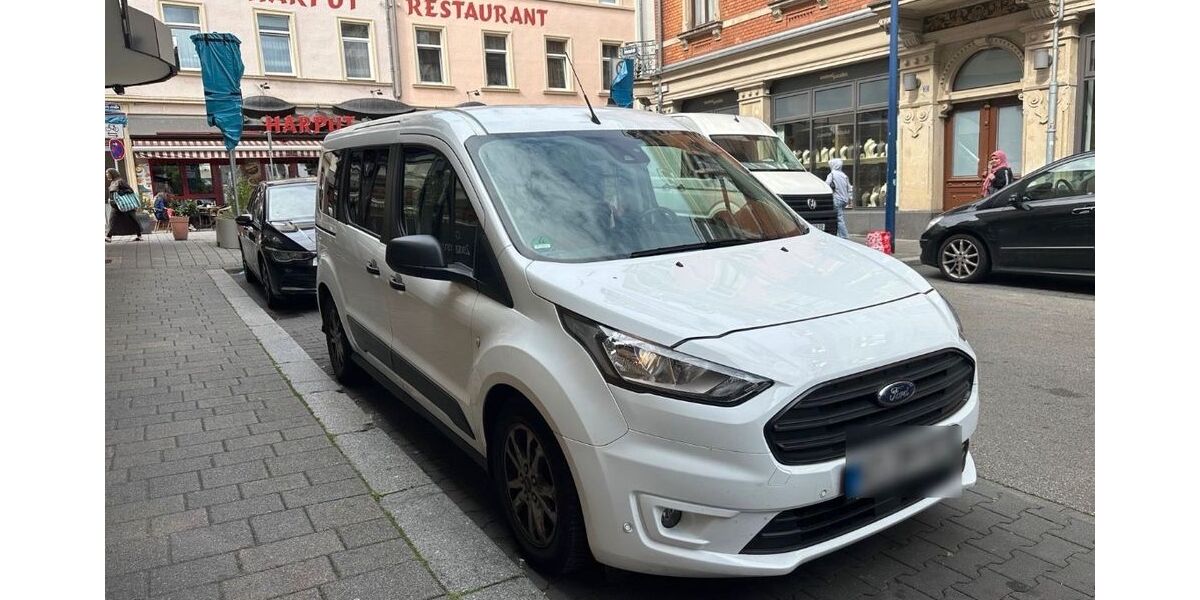 Ford Tourneo Connect 65.900 km 18.850 &euro; wiesbaden 65199