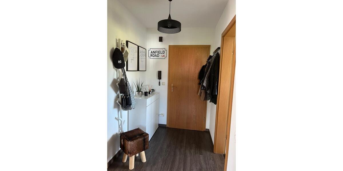 Dachgeschoßwohnung Schwandorf - 2 Zimmer, 65 m&sup2;, 698&euro; | Angebot:26403648