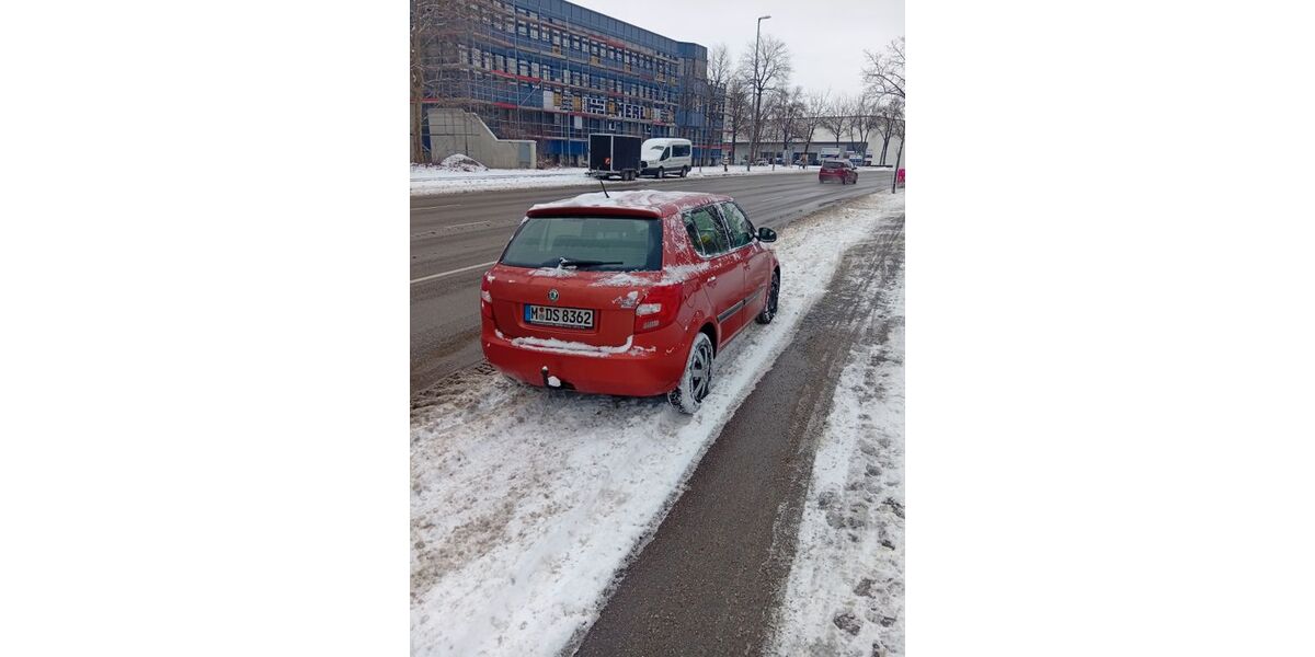 Skoda Fabia 241.000 km 999 &euro; München 81829