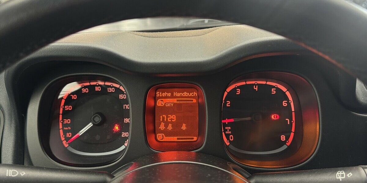 Fiat Panda Cross Red 1.0 Hybrid 1.Hand Neuwertig! 38.820 km 11.740 &euro; Lich 35423