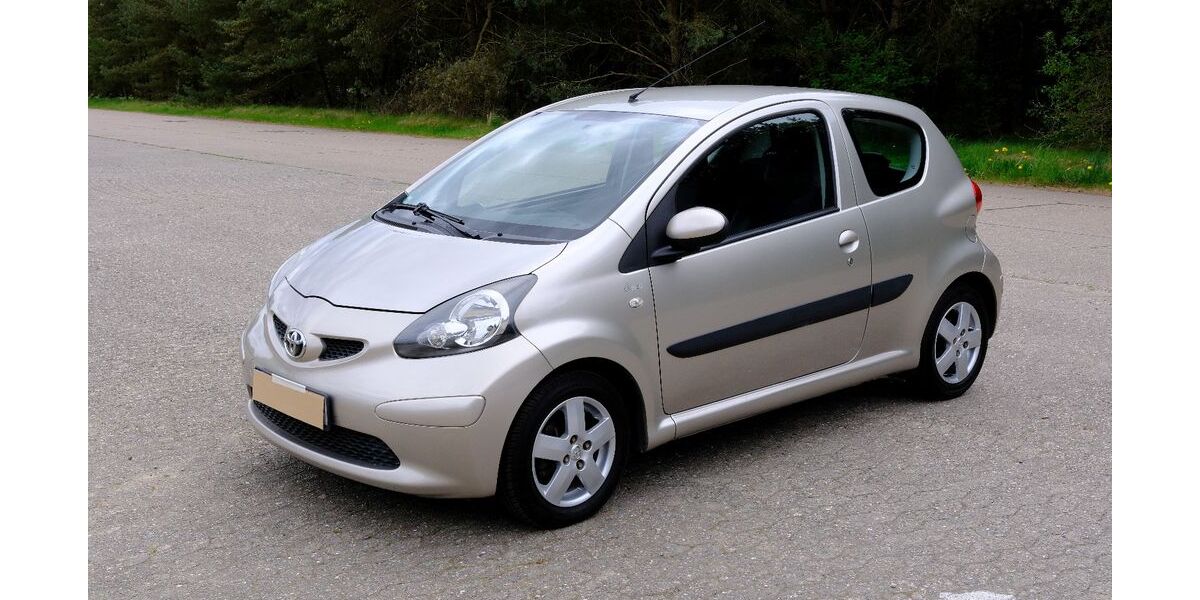 Toyota Aygo (X) 96.000 km 4.190 &euro; Rosengarten 21224