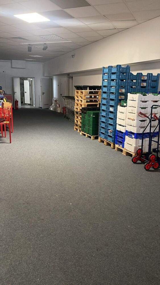 Attraktive Gewerbefläche mit Tiefgaragenstellplätzen in hochfrequentierter Lage von Lüdenscheid... auch zum Kauf...