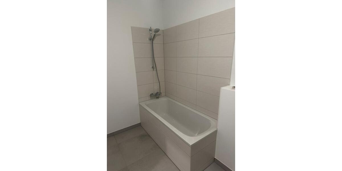 Exklusive 5-Zimmer-Wohnung am Markt in Gera inklusive Aufzug 5 zimmer