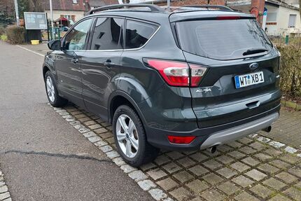 Ford Kuga 60.225 km 12.400 &euro; Waldshut-Tiengen 79761