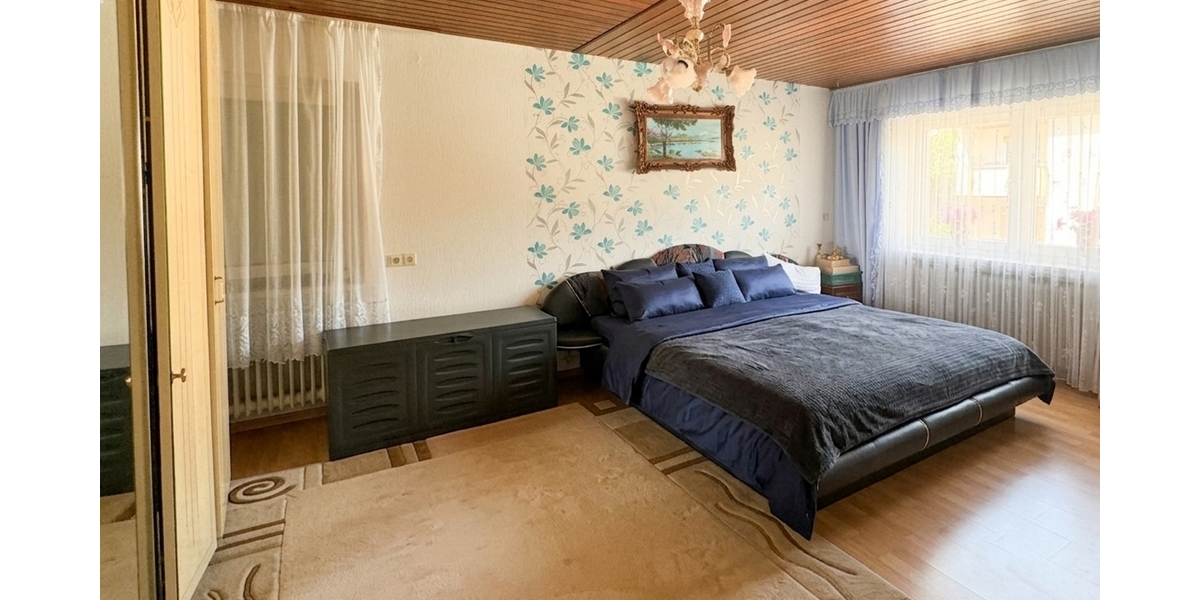 Viel Platz für Familie & Kapital: Gepflegtes Mehrfamilienhaus mit 3 Wohneinheiten - Mehrfamilienhaus, Wohnhaus Meisenheim | Angebot:27168424